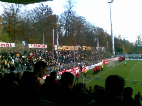 Dynamo gegen die Kickers aus Stuttgart